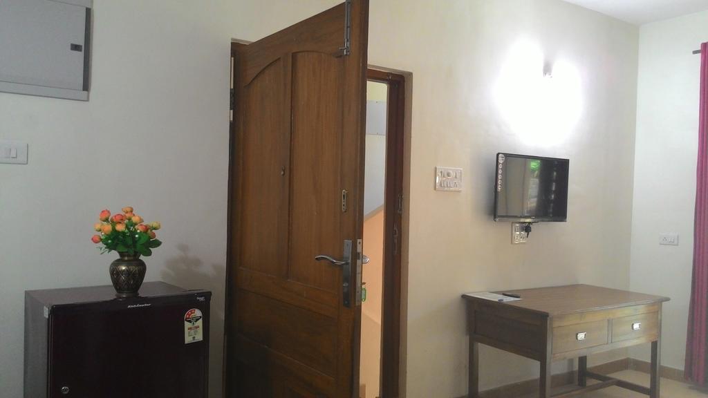 Antonio'S Residency Goa Hotel Betalbatim Exterior foto